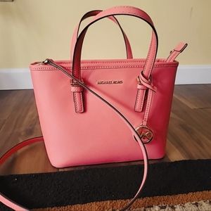 🌞 🌼 Kors Jet Set Travel Tote  🌸 🌻